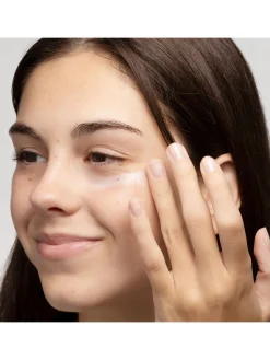 Blooming Lifting Eye Cream