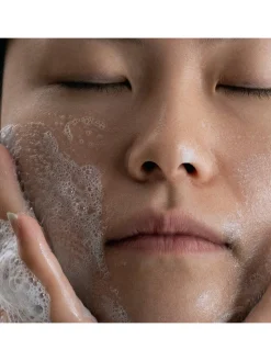 Charcoal & Willow Purifying Cleansing Bar