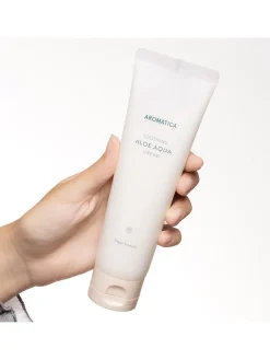 Natural Aloe Aqua Cream